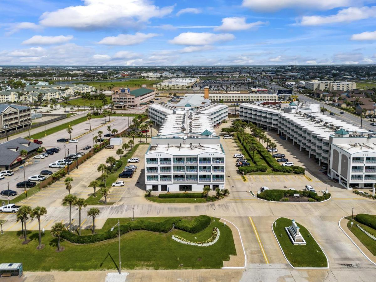 Oceanfront Condo Heated Pool Walk To Beach Views Galveston Exterior photo