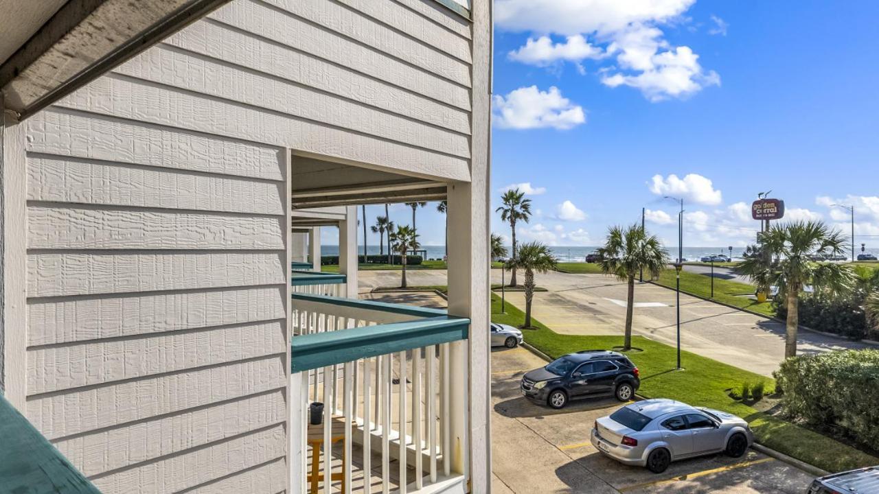 Oceanfront Condo Heated Pool Walk To Beach Views Galveston Exterior photo